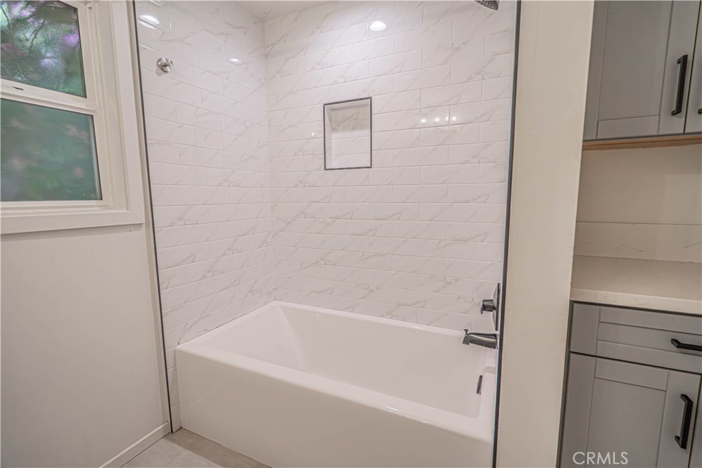 8534 Bothwell Road Northridge, CA 91324 - Photo 15 of 37