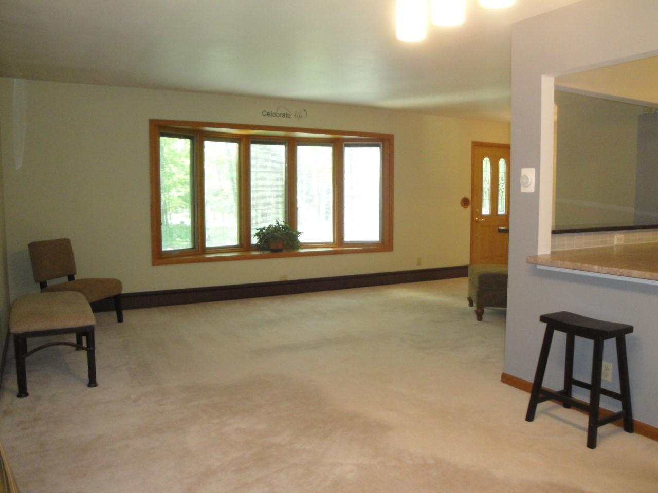 2903 Oak Ridge Circle Rhinelander, WI 54501 - Photo 2 of 34 Gallery Image 2