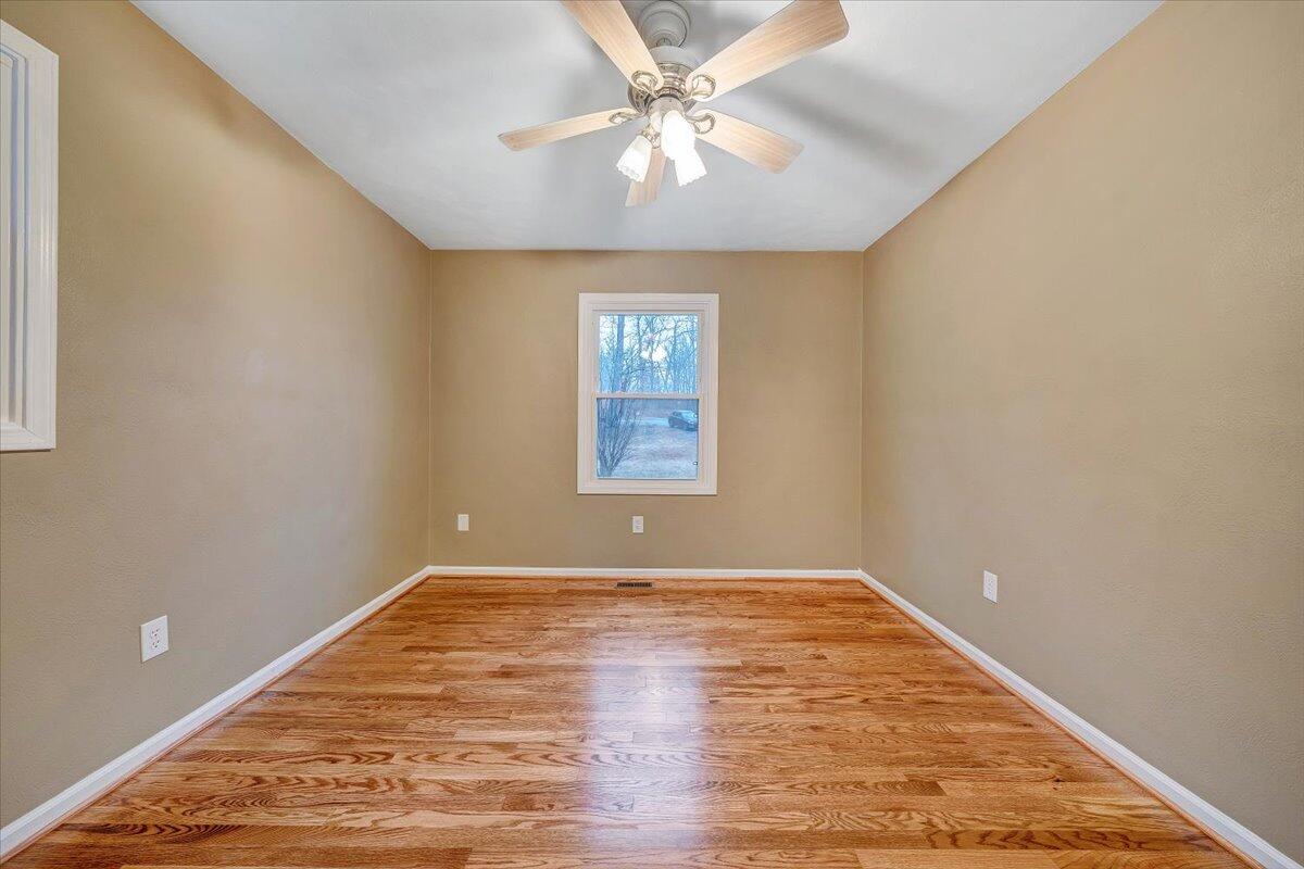 5146 Keffer Road Catawba, VA 24070 - Photo 23 of 43 23-MIB04995