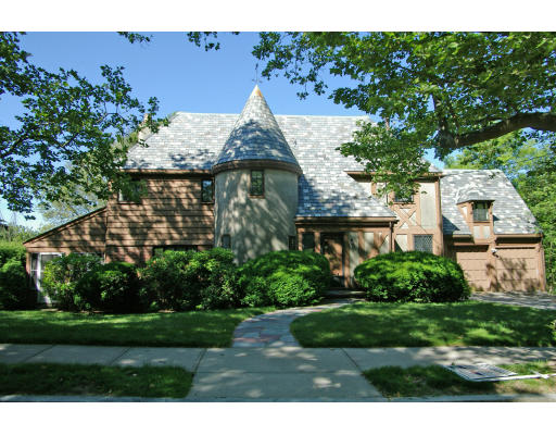 144 Walnut Hill Road Brookline, MA 02467 - Photo 1 of 4 a view of a house with a garden