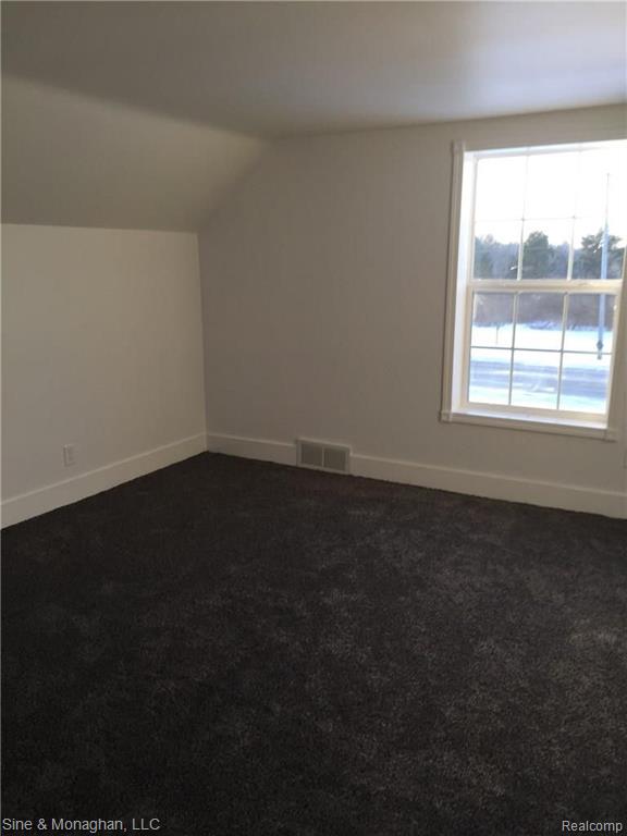 1679 Pug Road St. Clair, MI 48079 - Photo 5 of 11