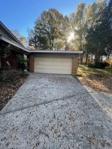 $2,395 | 1804 Strathmore Drive, Greensboro, NC 27410
