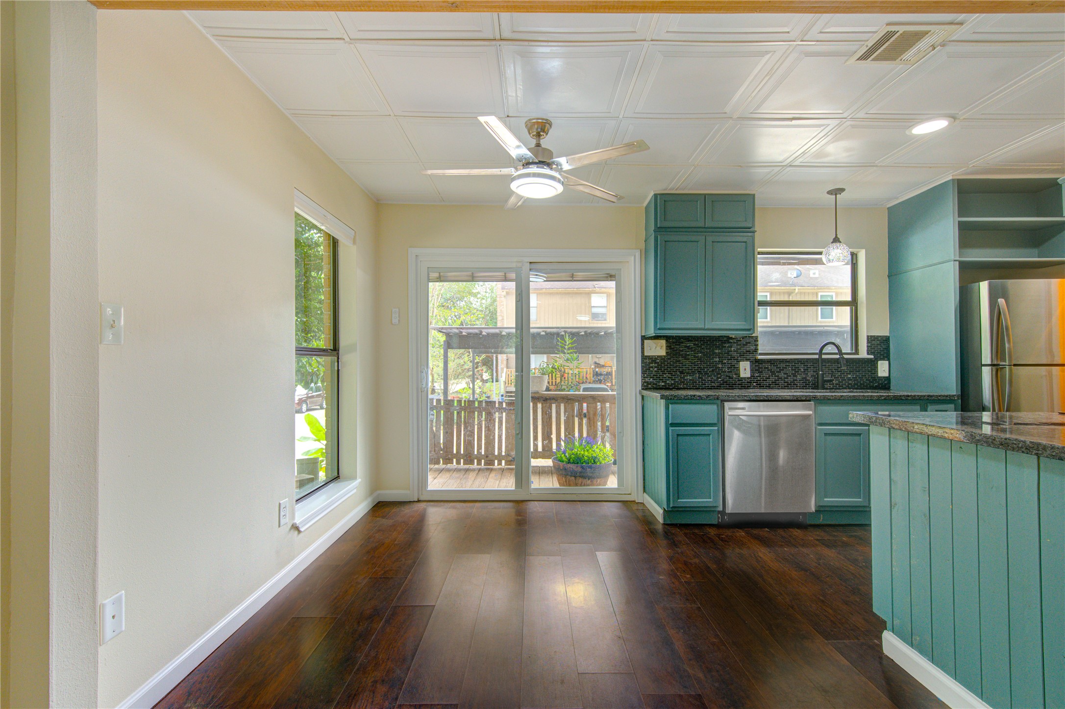 1011 Hamblen Road, Unit 307 Houston, TX 77339 - Photo 20 of 50