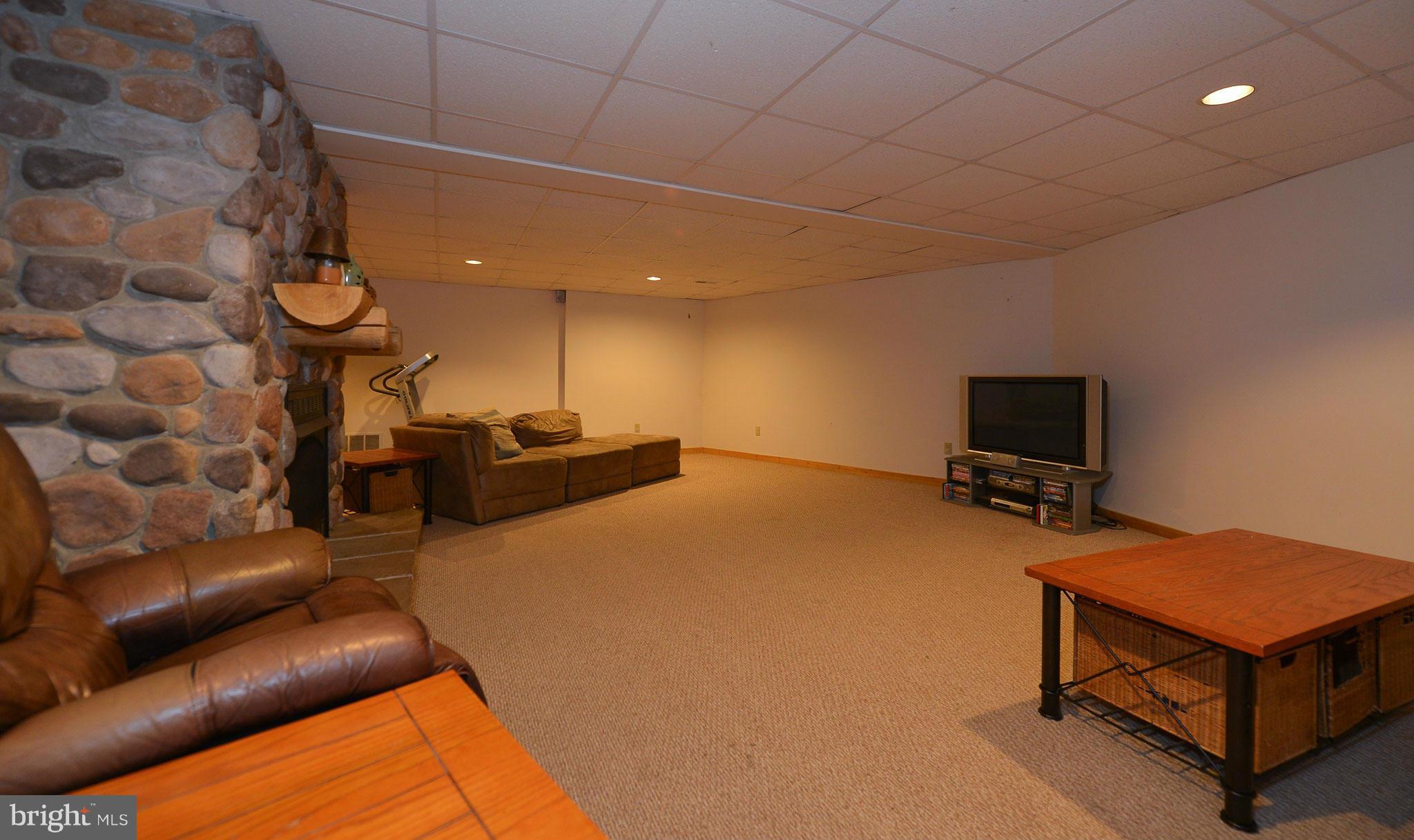 321 Washington Schoolhouse Road Rising Sun, MD 21911 - Photo 22 of 30 Family Room