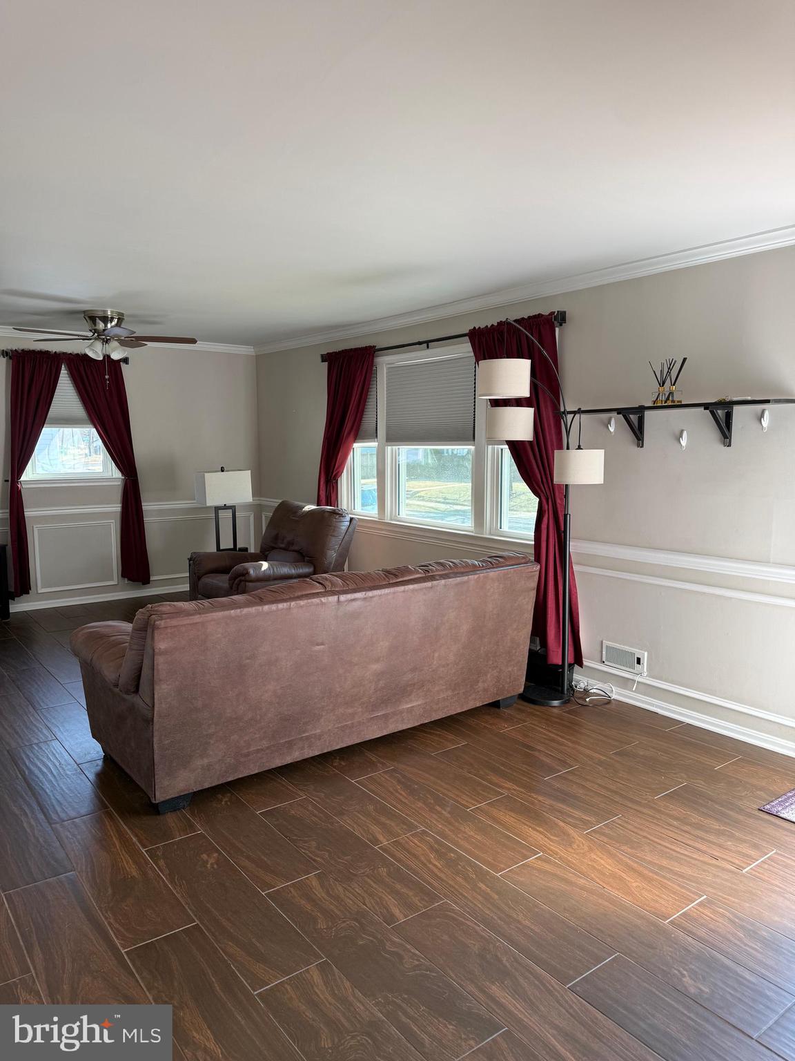 322 Cheddington Road Linthicum Heights, MD 21090 - Photo 13 of 40