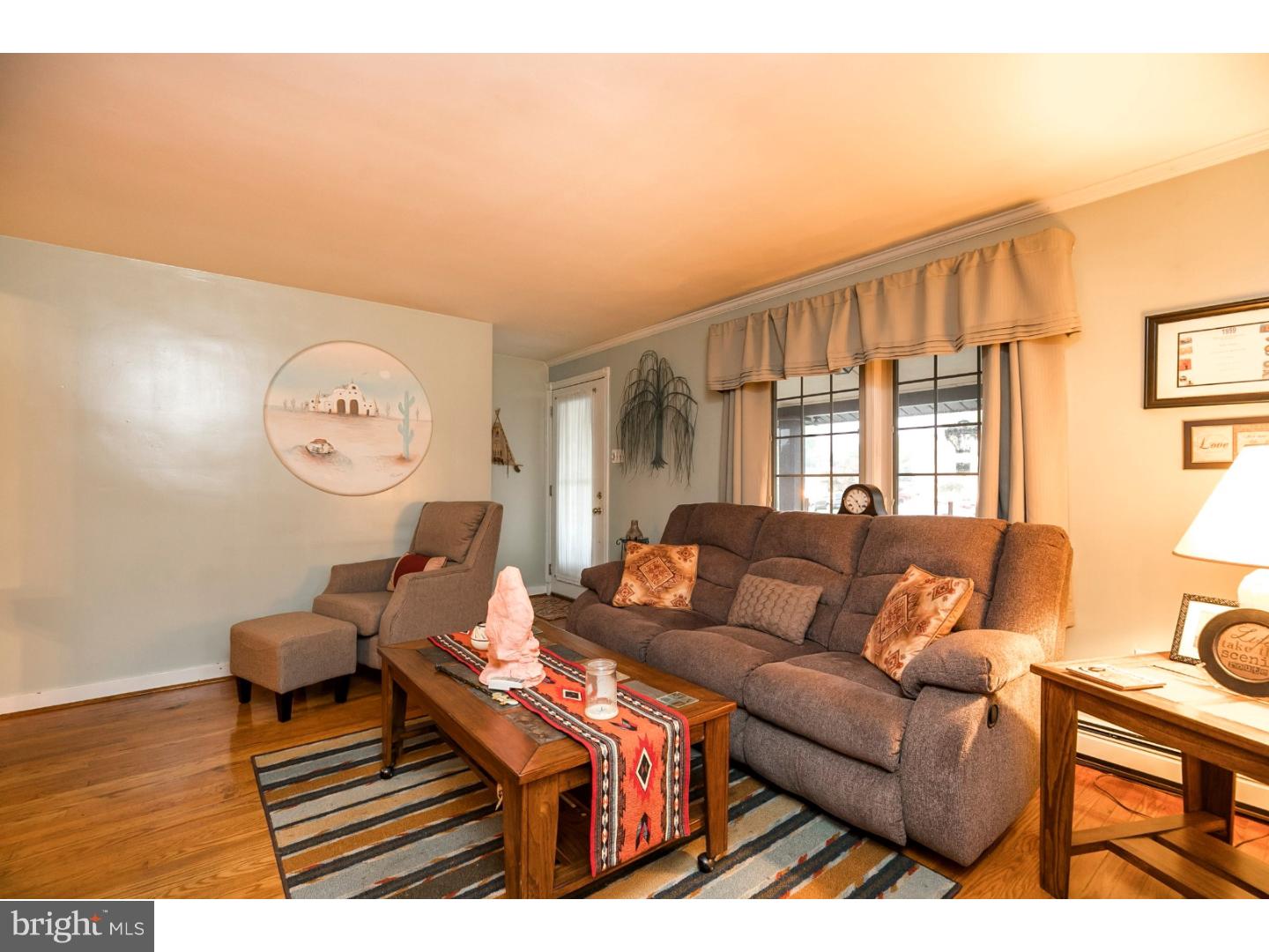 3114 Providence Road Norristown, PA 19403 - Photo 17 of 24 Living Room