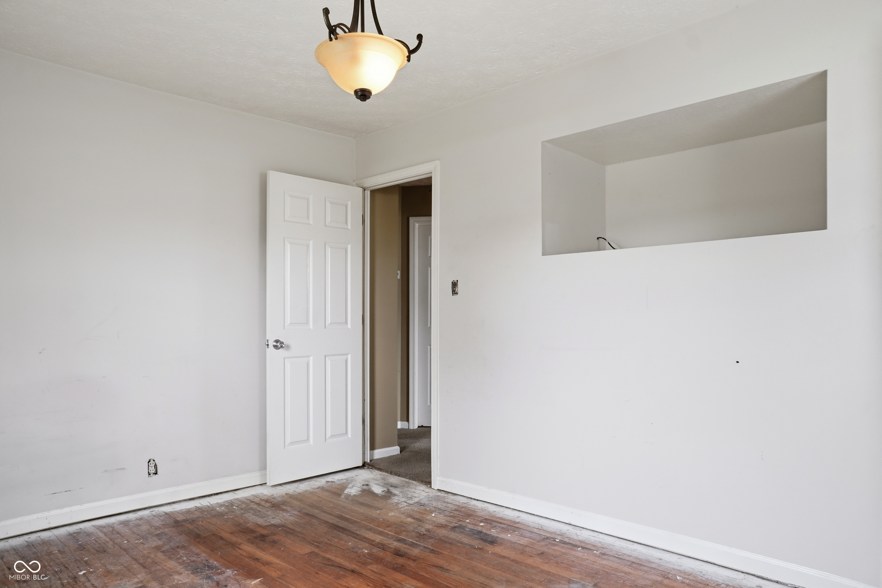 4633 Shelbyville Road Indianapolis, IN 46237 - Photo 14 of 21
