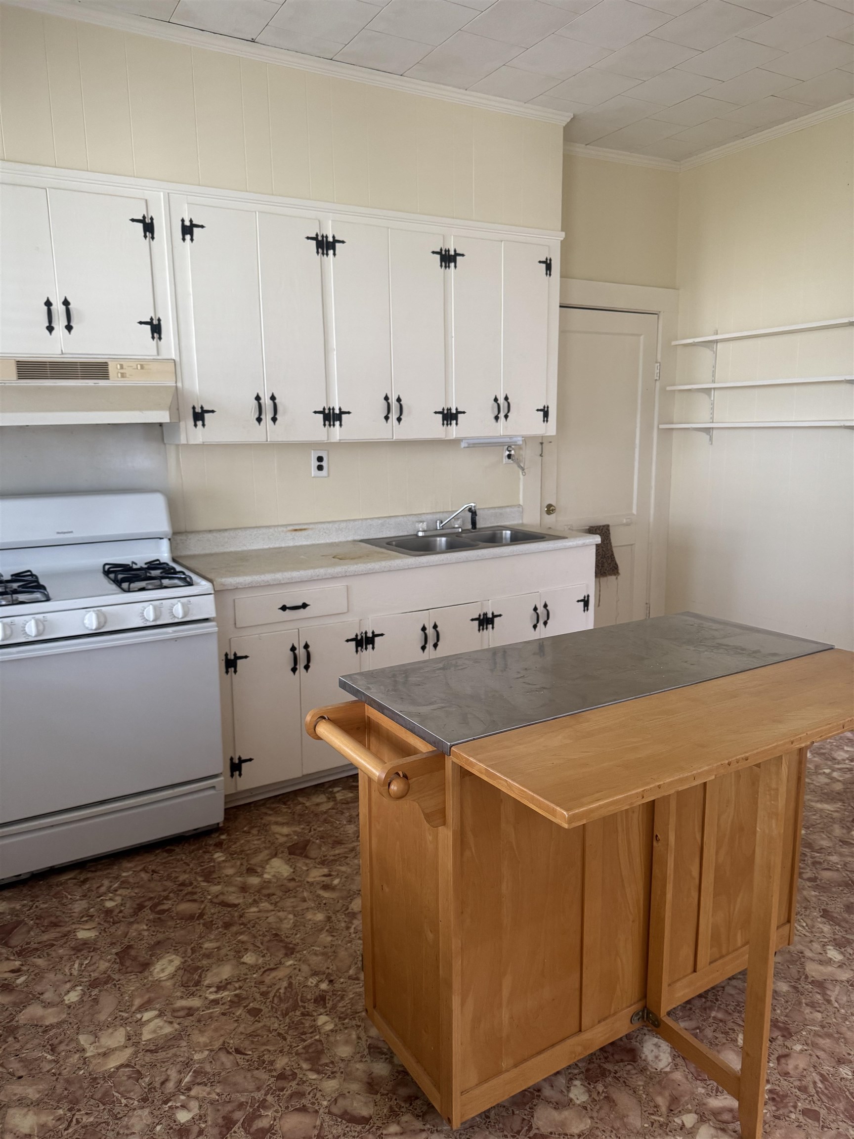 445 Garland Street Memphis, TN 38104 - Photo 6 of 8