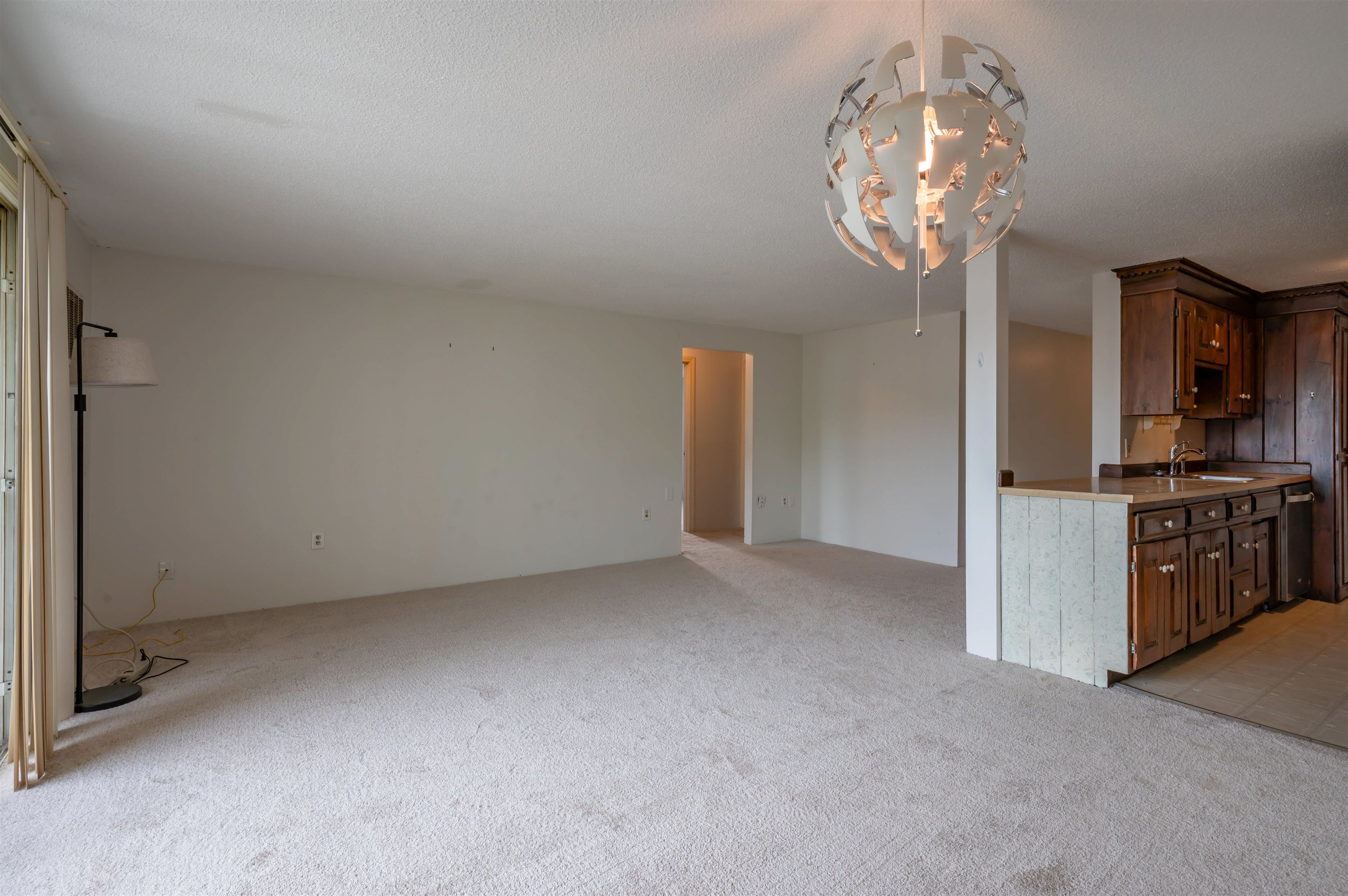 181 Cannongate III Road Nashua, NH 03063 - Photo 8 of 28