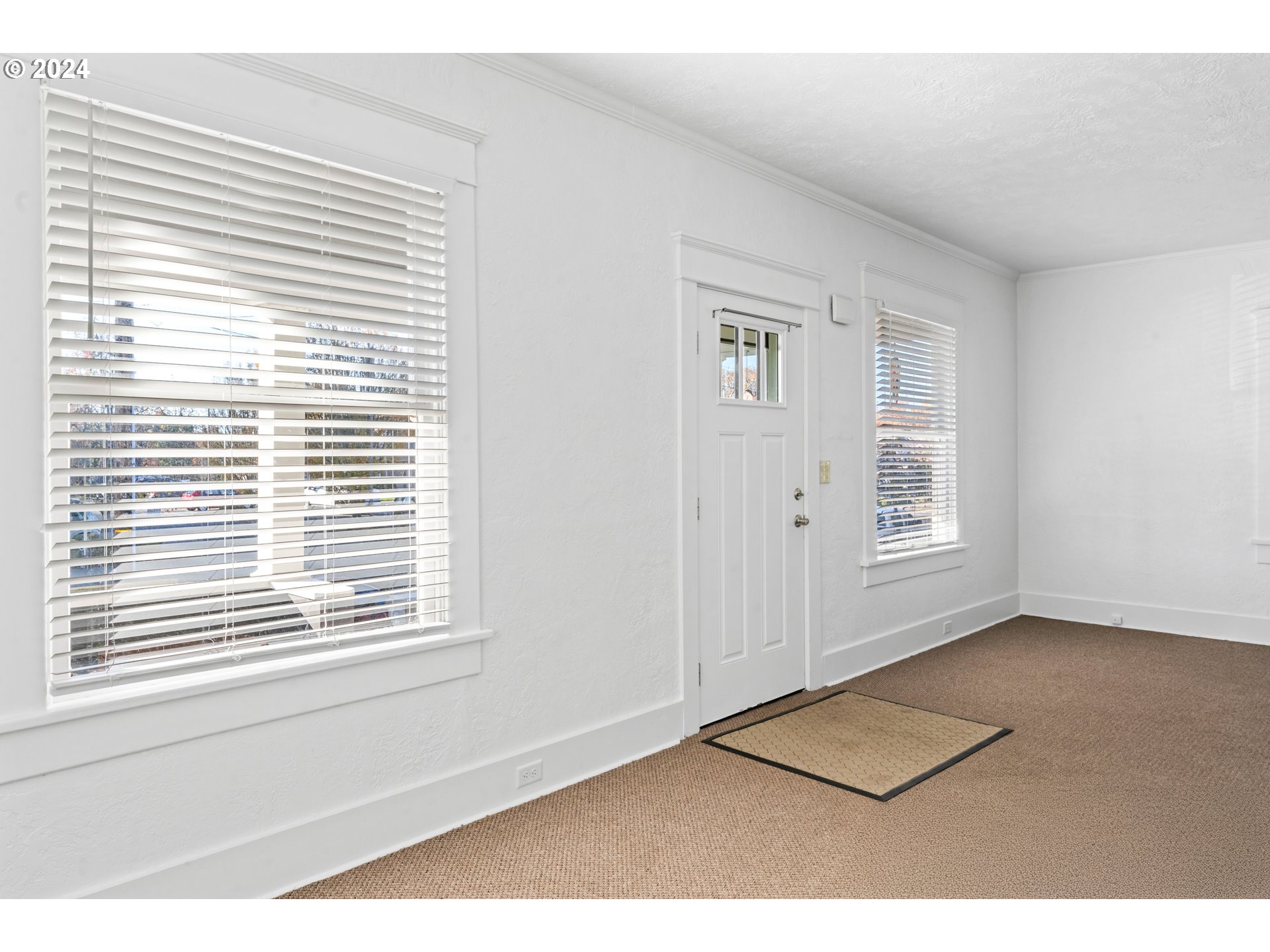 225 Calapooia Street Southwest Albany, OR 97321 - Photo 12 of 48 Gallery Image 12