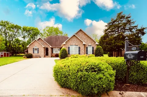 $600,000 | 123 Tioga Court, Murfreesboro, TN 37129