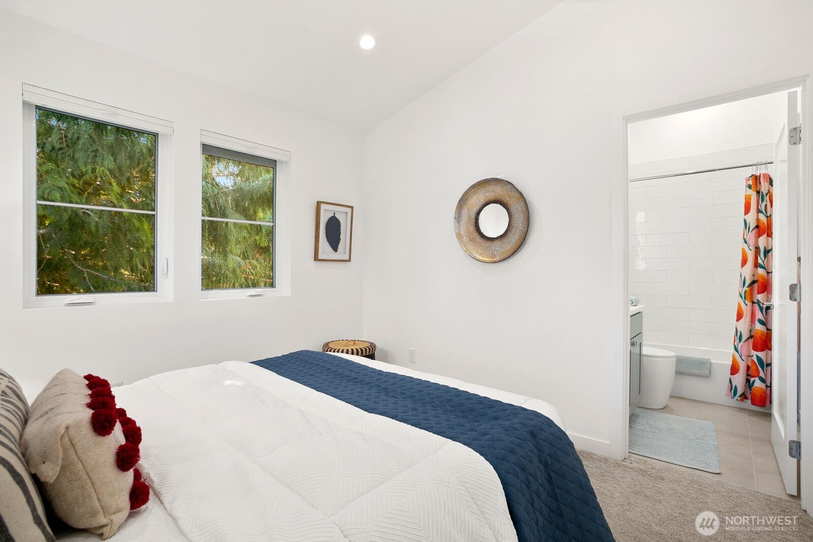 10421 41st Avenue Southwest, Unit B Seattle, WA 98146 - Photo 15 of 29