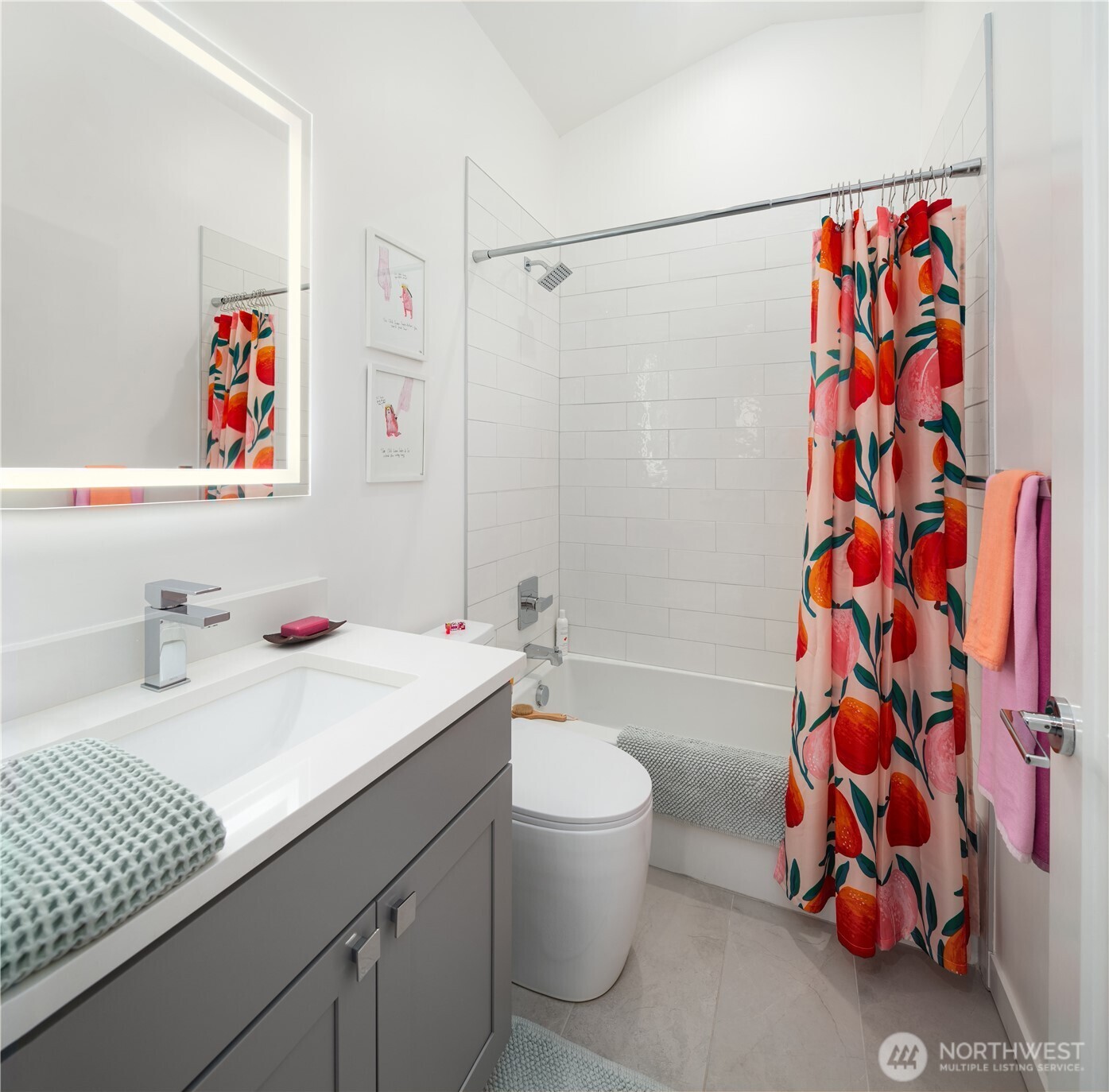 10421 41st Avenue Southwest, Unit B Seattle, WA 98146 - Photo 16 of 29