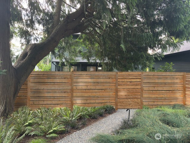 10421 41st Avenue Southwest, Unit B Seattle, WA 98146 - Photo 20 of 29