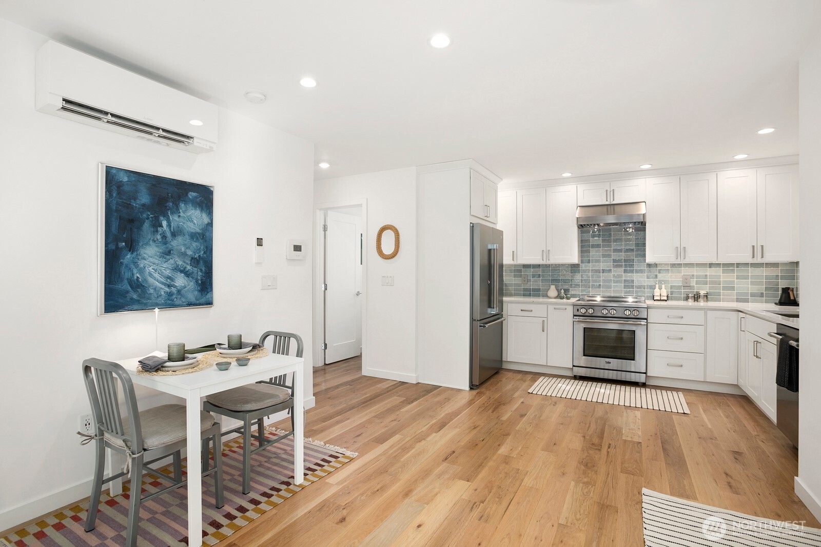 10421 41st Avenue Southwest, Unit B Seattle, WA 98146 - Photo 9 of 29