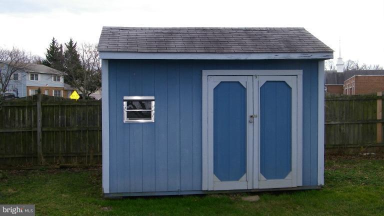 201 West Church Road Sterling, VA 20164 - Photo 14 of 17 Shed