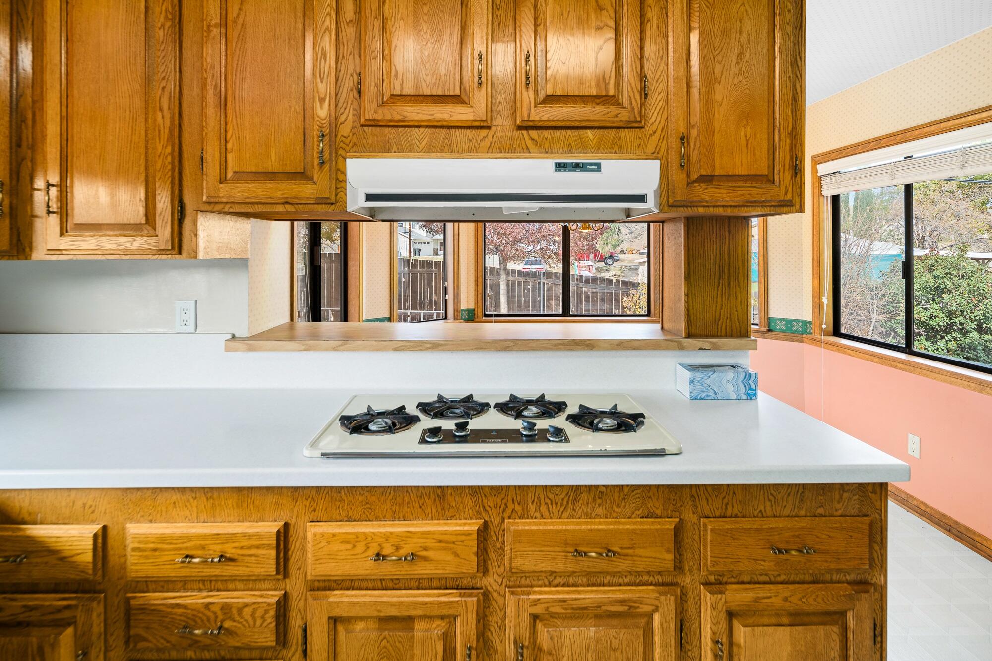 15035 Sandy Ridge Road Lake Elizabeth, CA 93532 - Photo 12 of 39 Kitchen