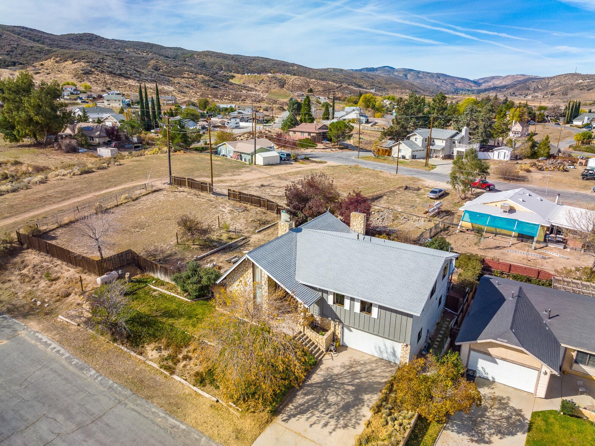 15035 Sandy Ridge Road Lake Elizabeth, CA 93532 - Photo 36 of 39 Aerial West