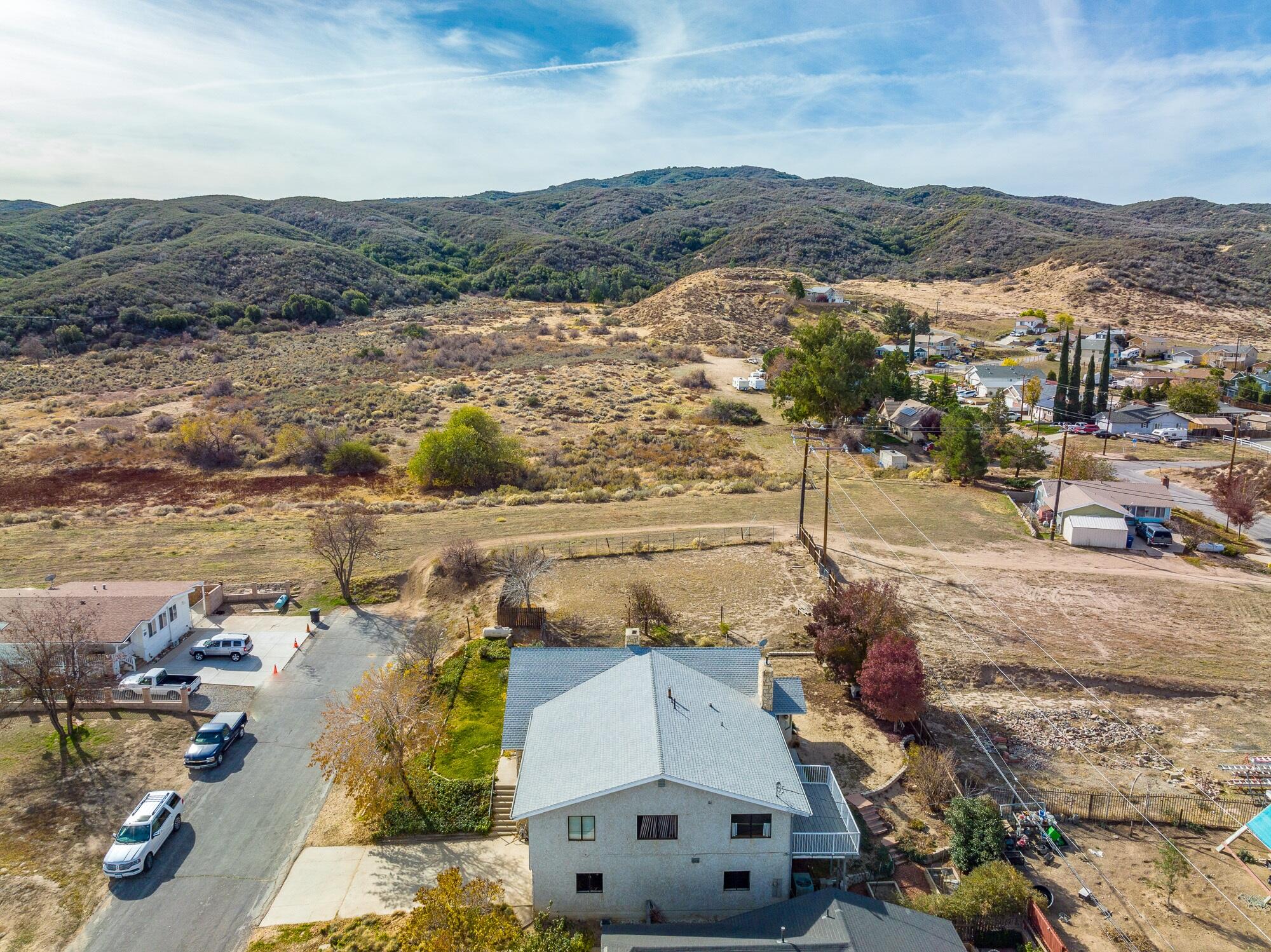 15035 Sandy Ridge Road Lake Elizabeth, CA 93532 - Photo 38 of 39 Aerial South