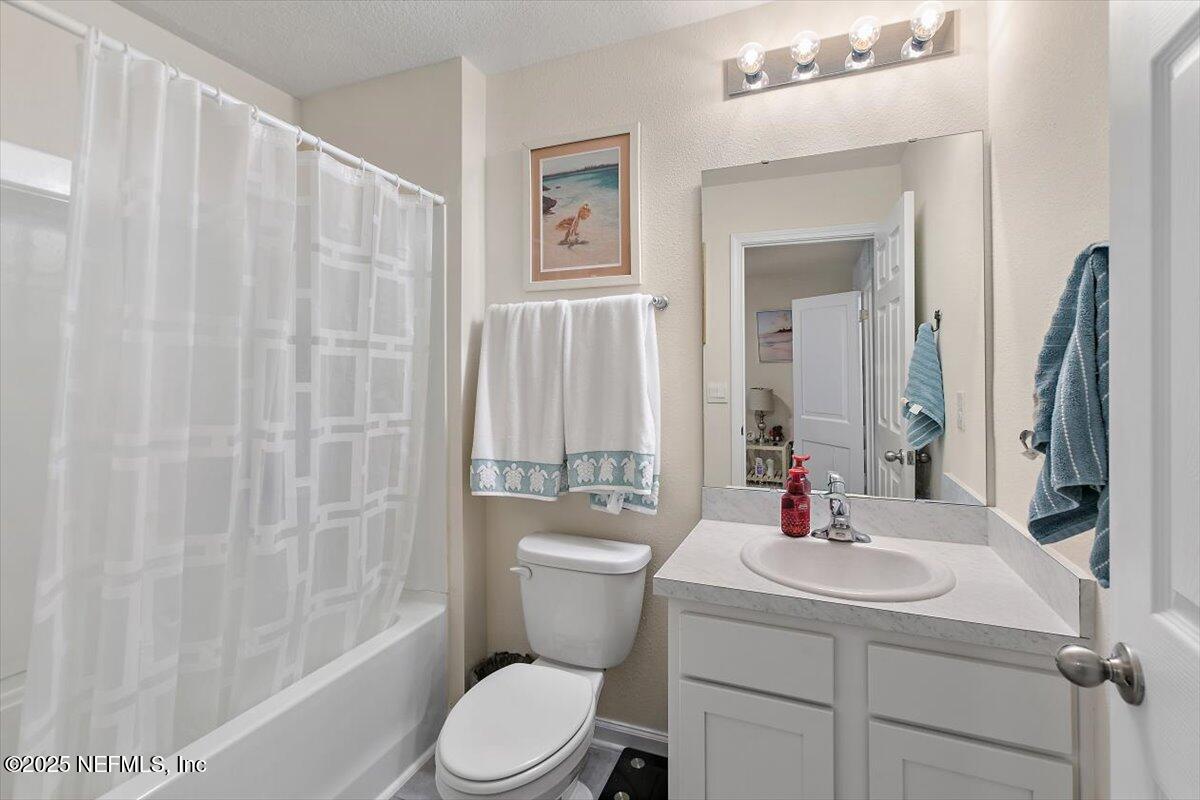 86472 Shortline Circle Yulee, FL 32097 - Photo 16 of 24 16-Bathroom