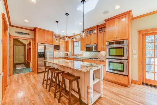 20625 Garden Road Shorewood, MN 55331 - Photo 8 of 49