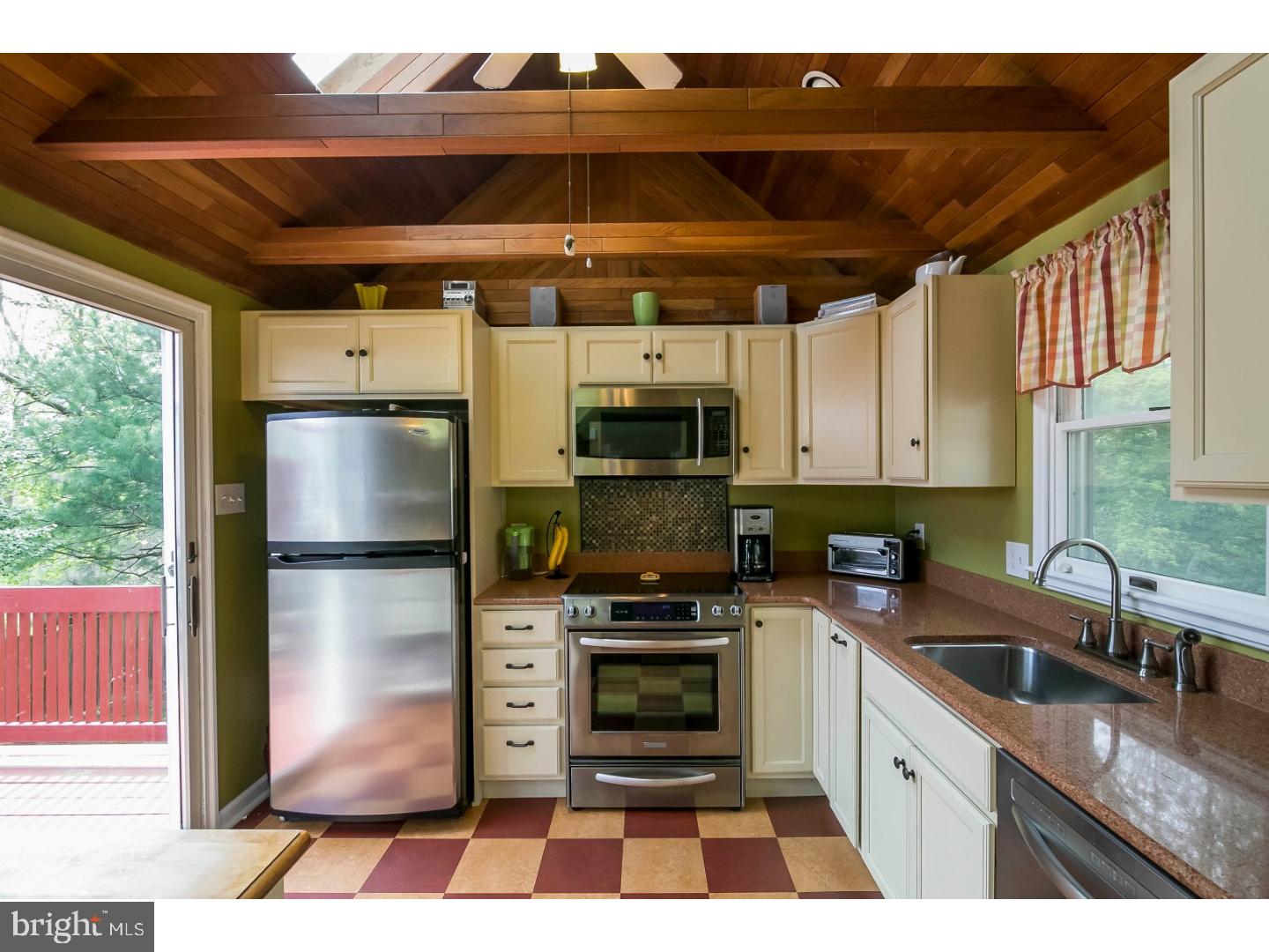 455 Old State Road Media, PA 19063 - Photo 7 of 25 Kitchen