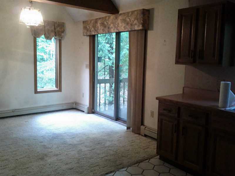 160 Kings Factory Road Charlestown, RI 02813 - Photo 3 of 8 Dining Area.