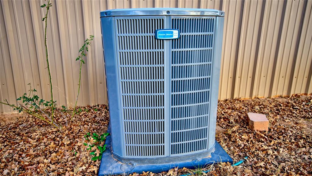 584 West Alamo Road Bowie, TX 76230 - Photo 30 of 40 a view of a door with a chair