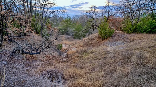 $549,999 | 584 West Alamo Road, Bowie, TX 76230