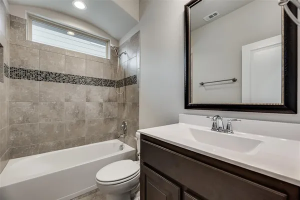 $3,195 | 916 Dove Cove, Argyle, TX 76226