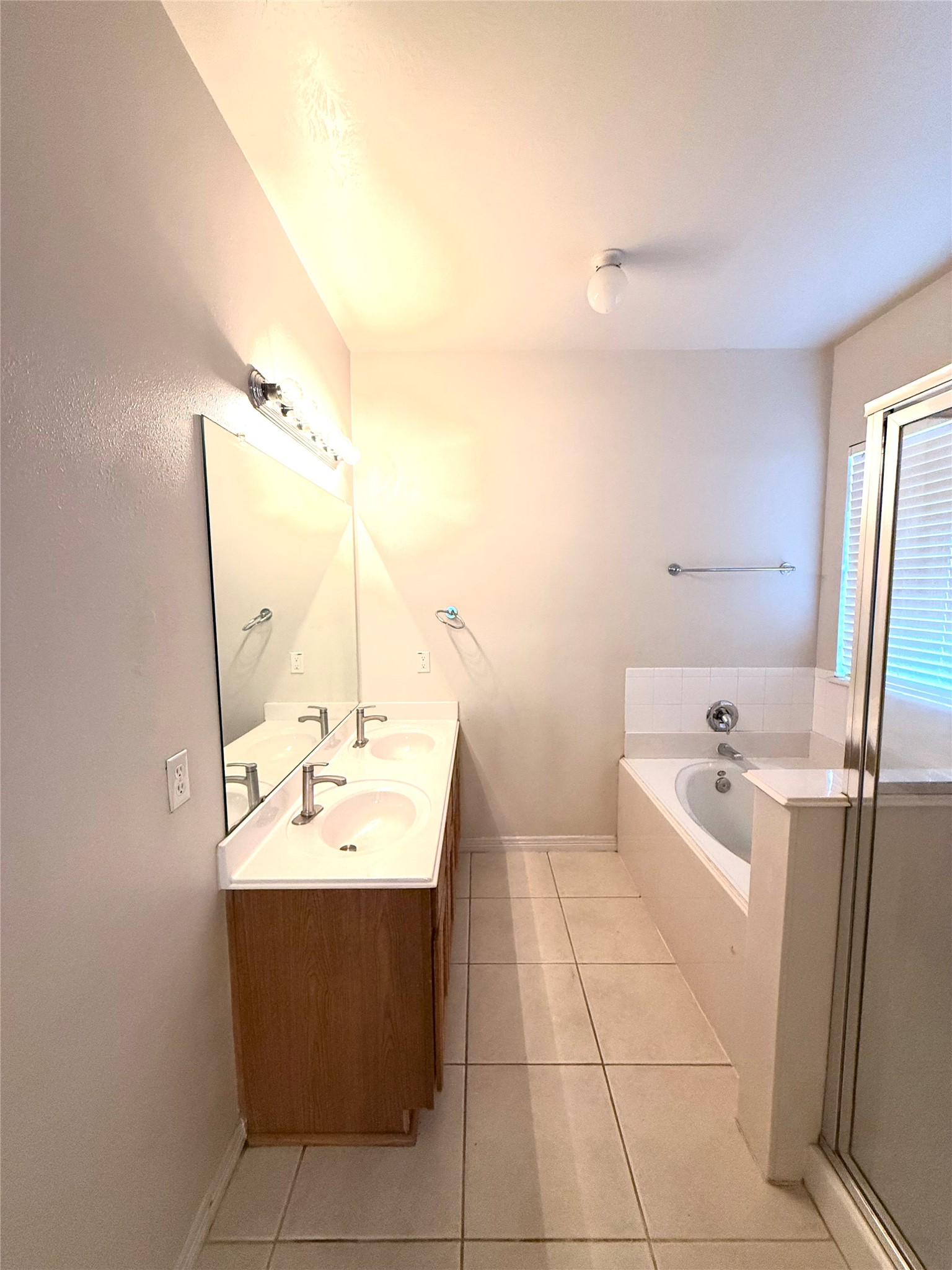 2207 Donrel Way Houston, TX 77067 - Photo 10 of 15