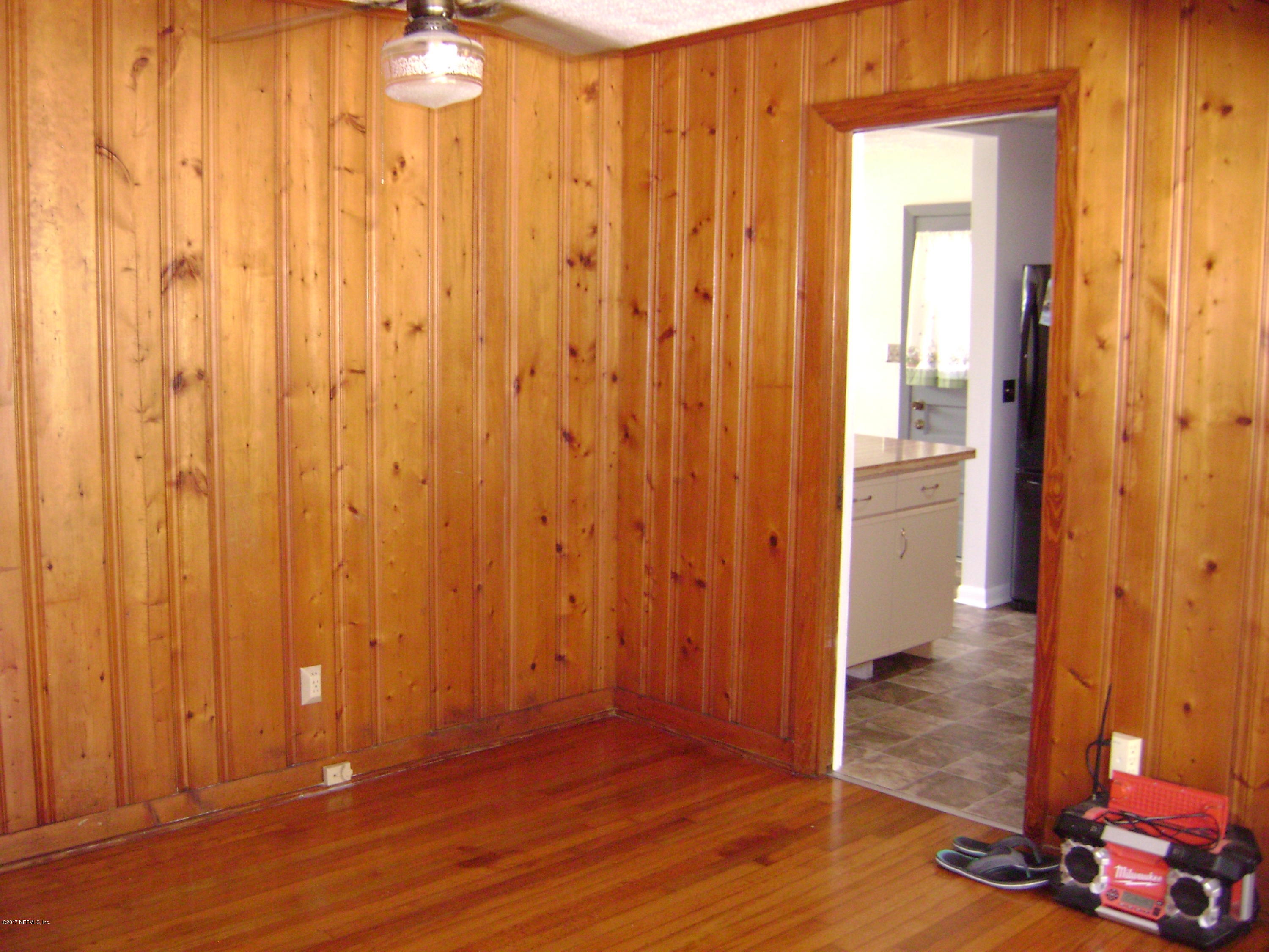2011 E Road Jacksonville, FL 32216 - Photo 9 of 17 DSC01107