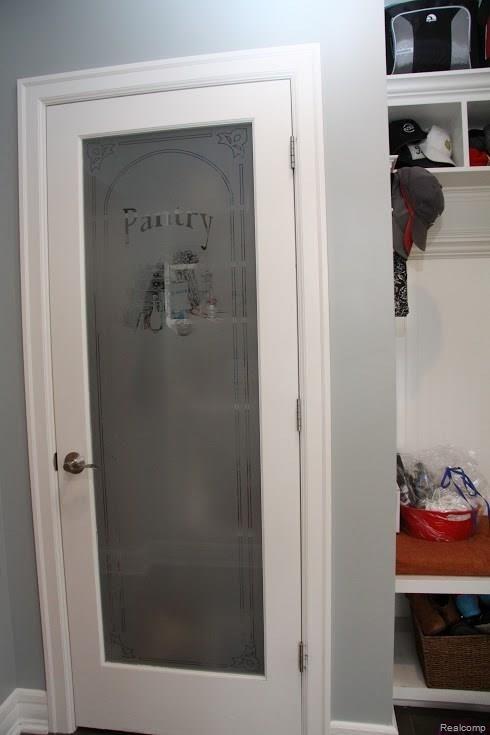 1331 Oak Street Rochester, MI 48307 - Photo 16 of 39 pantry door.jpg