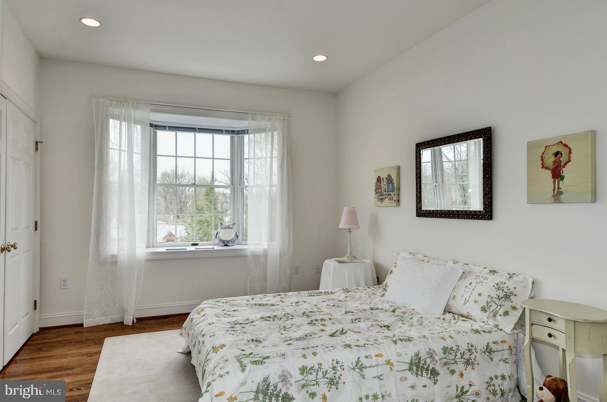 3821 Military Road Northwest Washington, DC 20015 - Photo 12 of 29 Bedroom
