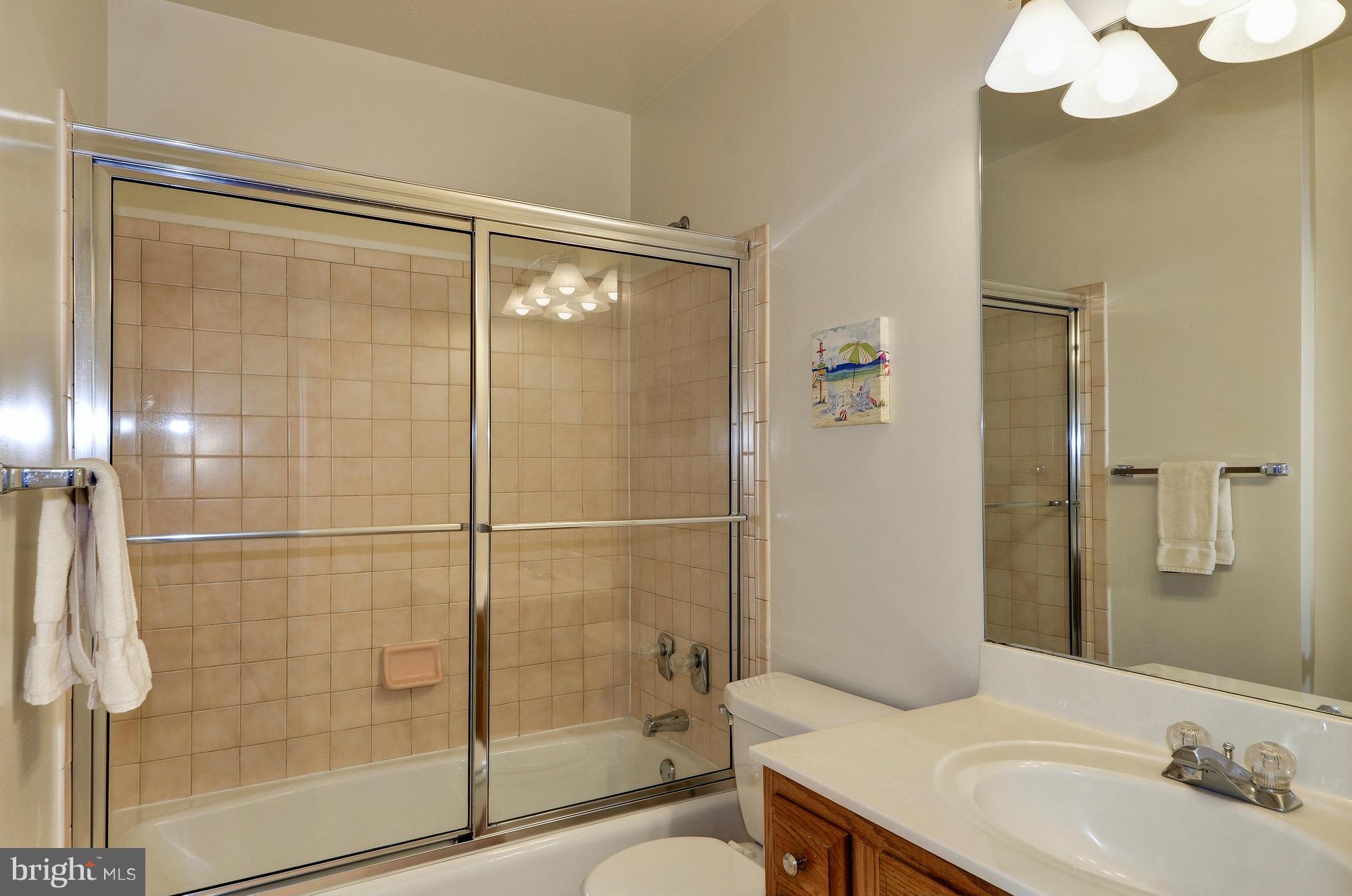 3821 Military Road Northwest Washington, DC 20015 - Photo 26 of 29 Bath