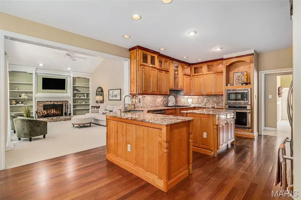 $785,000 | 17707 Hornbean Drive, Wildwood, MO 63005
