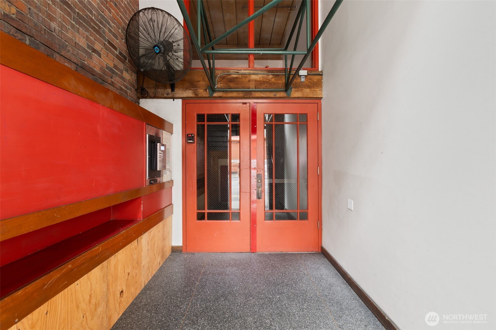 1507 Western Avenue, Unit R302 Seattle, WA 98101 - Photo 3 of 24