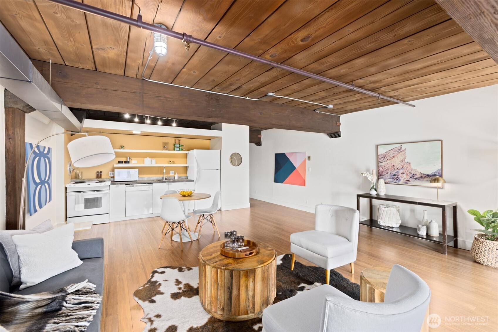 1507 Western Avenue, Unit R302 Seattle, WA 98101 - Photo 7 of 24