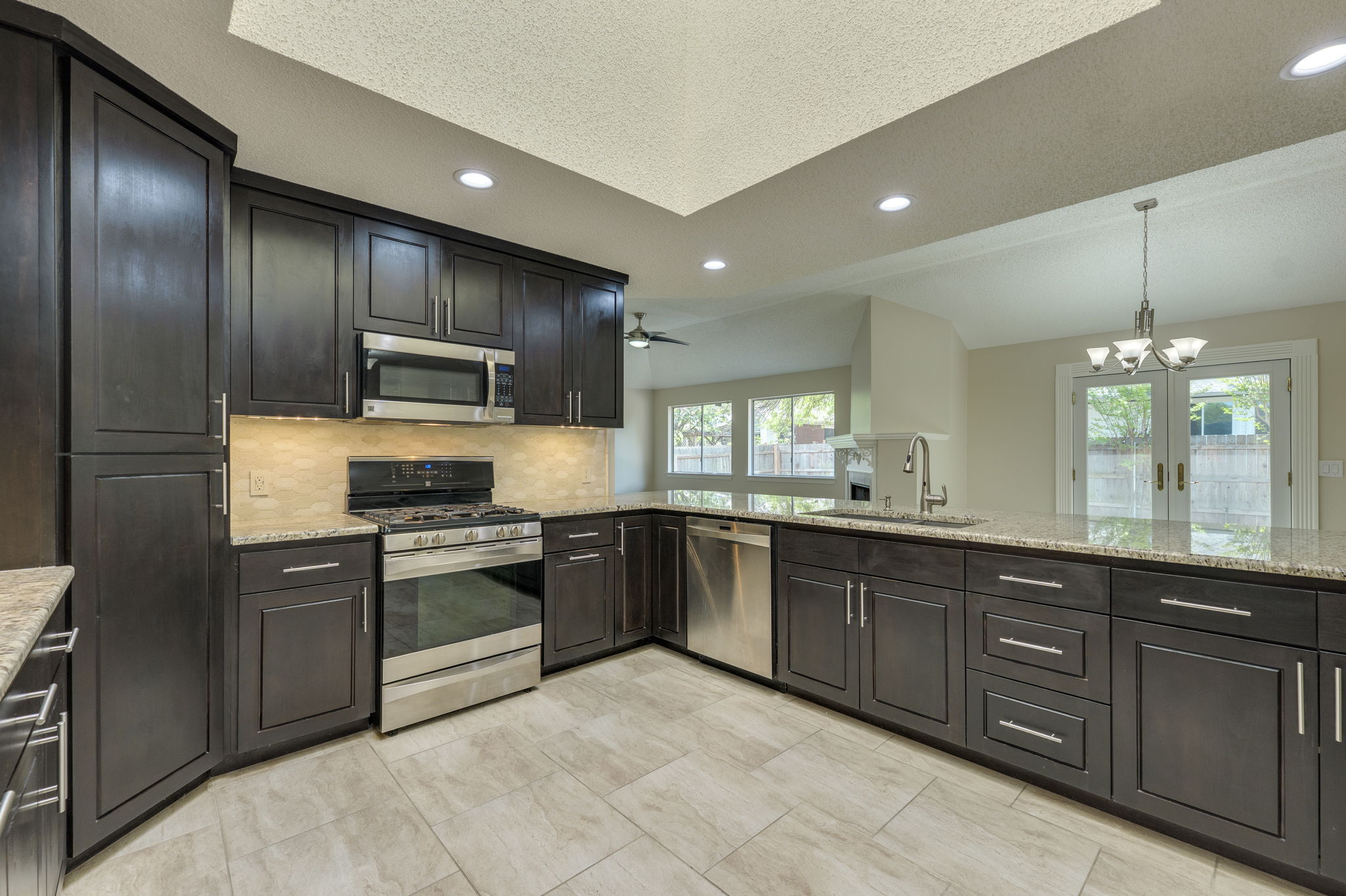 6613 Bramber Lane Austin, TX 78754 - Photo 10 of 39
