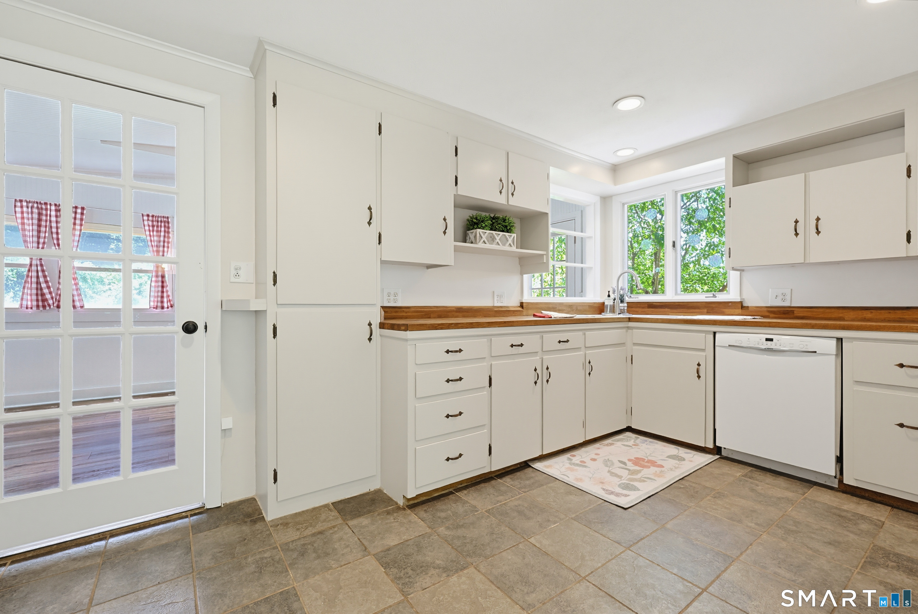73 Bolduc Lane Chaplin, CT 06235 - Photo 10 of 29