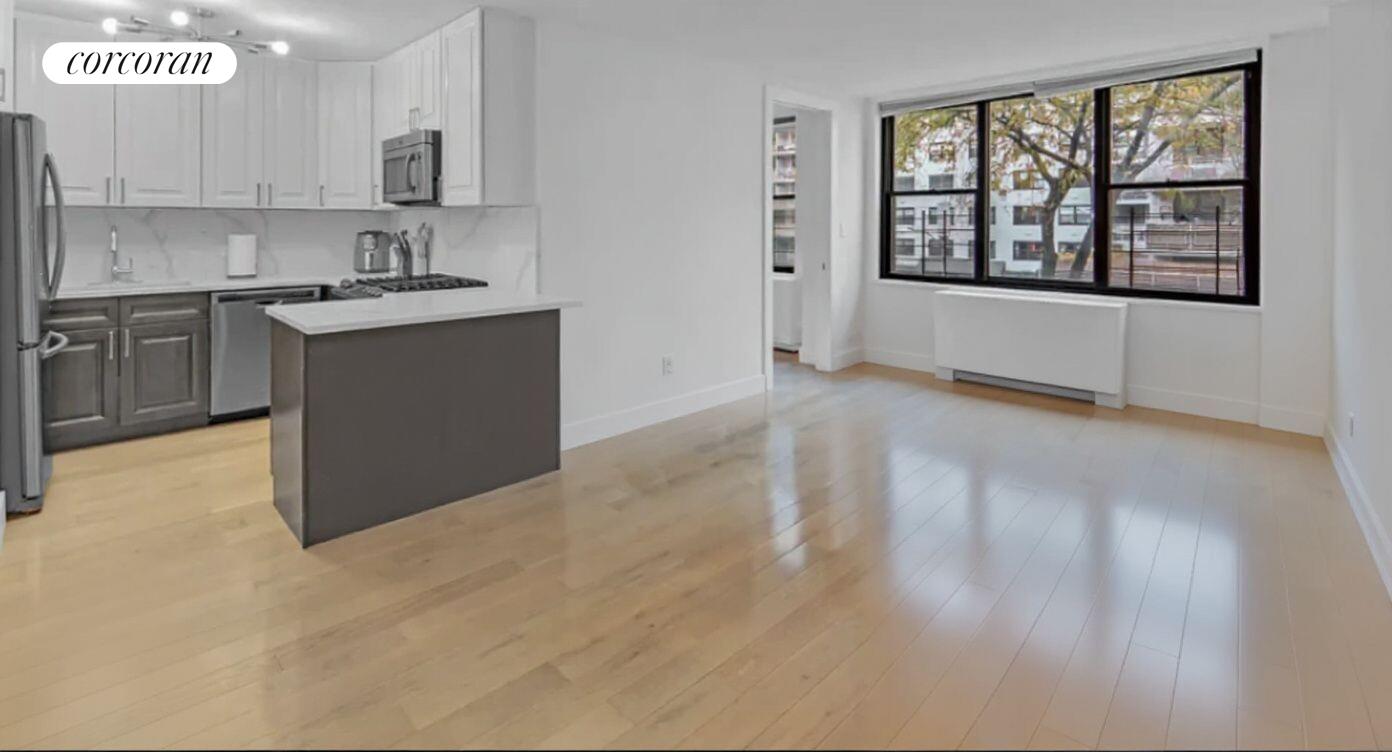 301 East 87th Street, Unit 3E Manhattan, NY 10128 - Photo 3 of 18