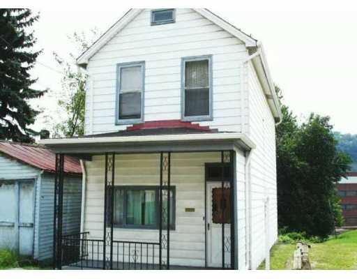 815 Francis Street McKees Rocks, PA 15136 - Photo 1 of 8 Exterior Front.