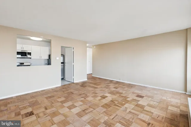 $2,195 | 200 Locust Street, Unit 9CN, Philadelphia, PA 19106