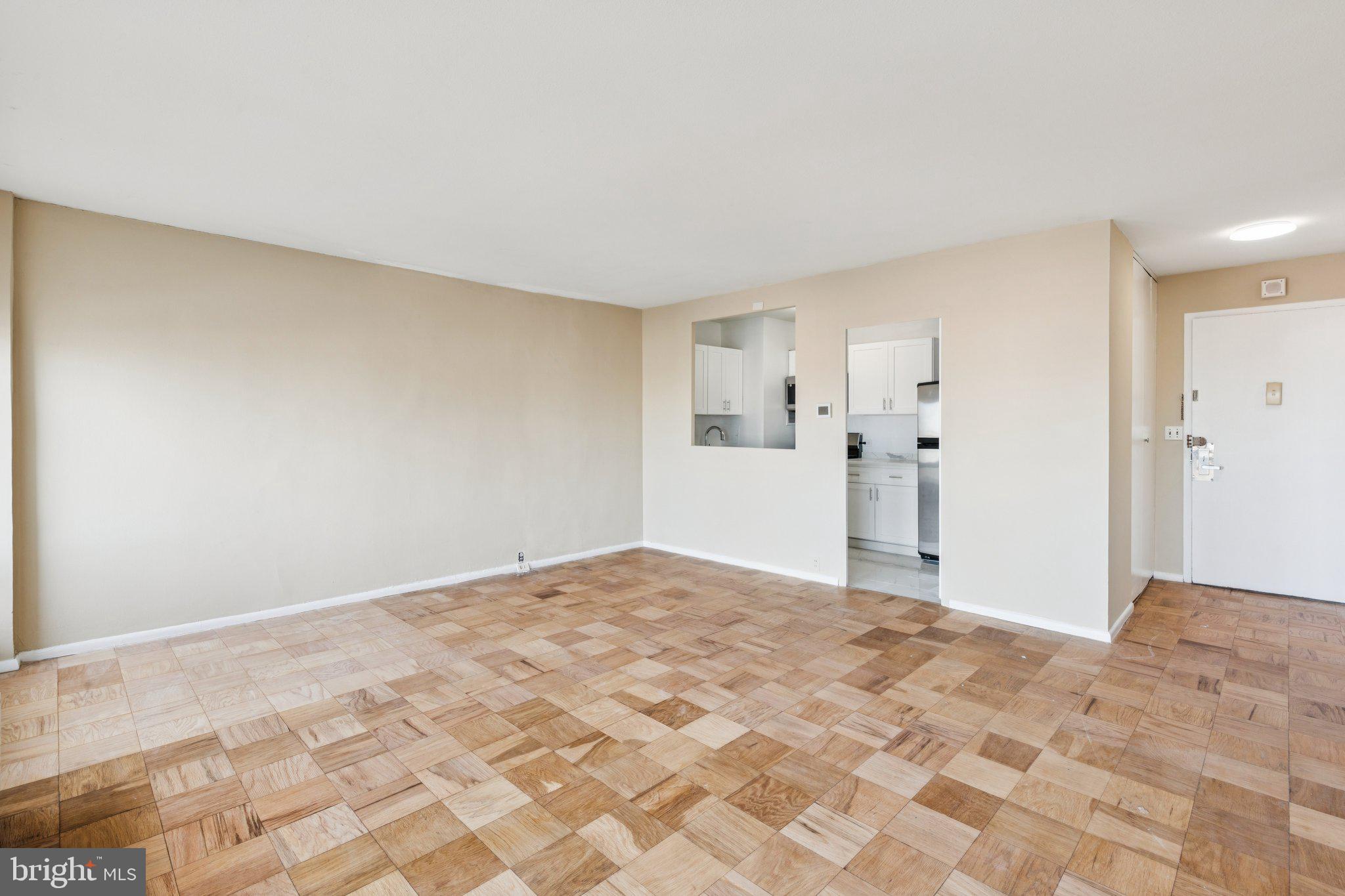 200 Locust Street, Unit 9CN Philadelphia, PA 19106 - Photo 4 of 17