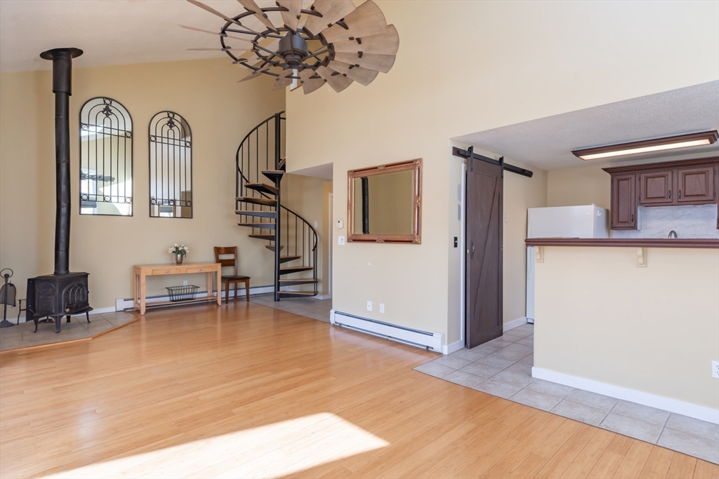 633 Riverside Avenue, Unit 8 Haverhill, MA 01830 - Photo 19 of 42 Gallery Image 19