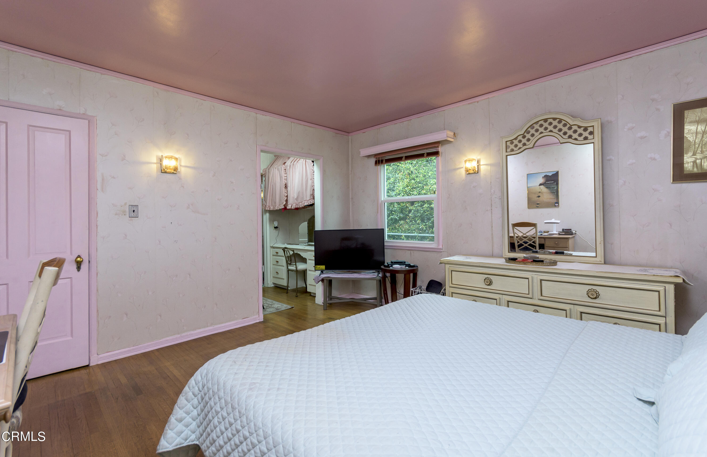 960 Roxbury Drive Pasadena, CA 91104 - Photo 13 of 25 GYP_960 Roxbury Dr_029