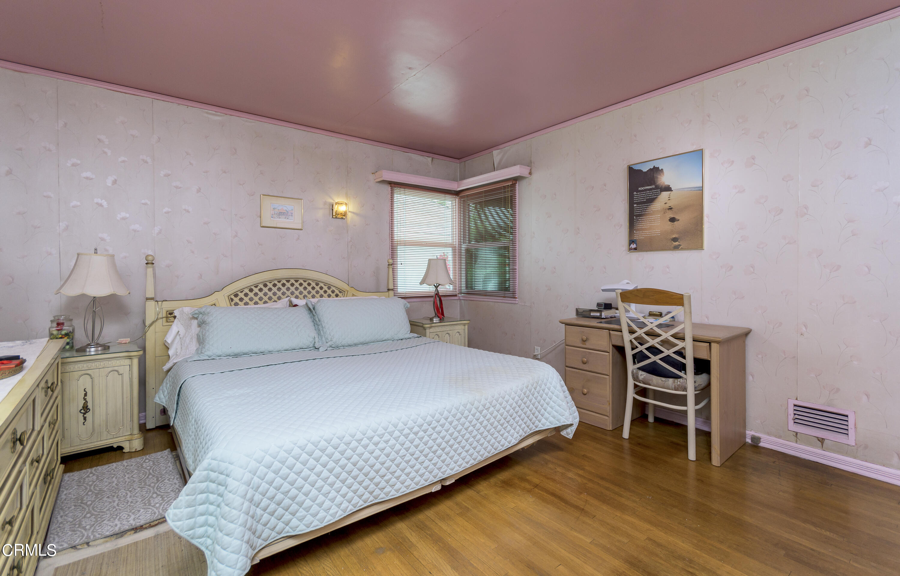 960 Roxbury Drive Pasadena, CA 91104 - Photo 14 of 25 GYP_960 Roxbury Dr_030