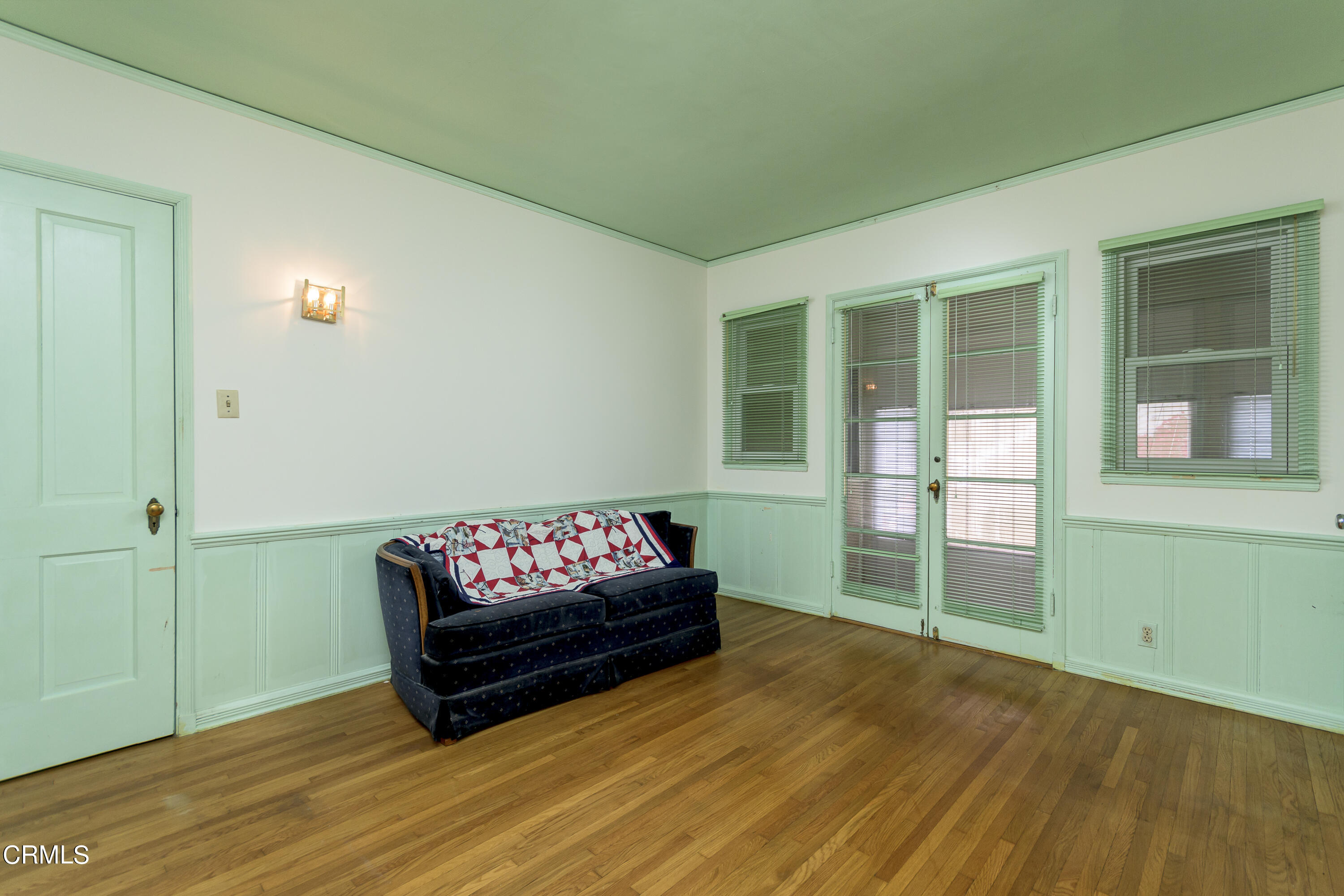 960 Roxbury Drive Pasadena, CA 91104 - Photo 18 of 25 GYP_960 Roxbury Dr_036