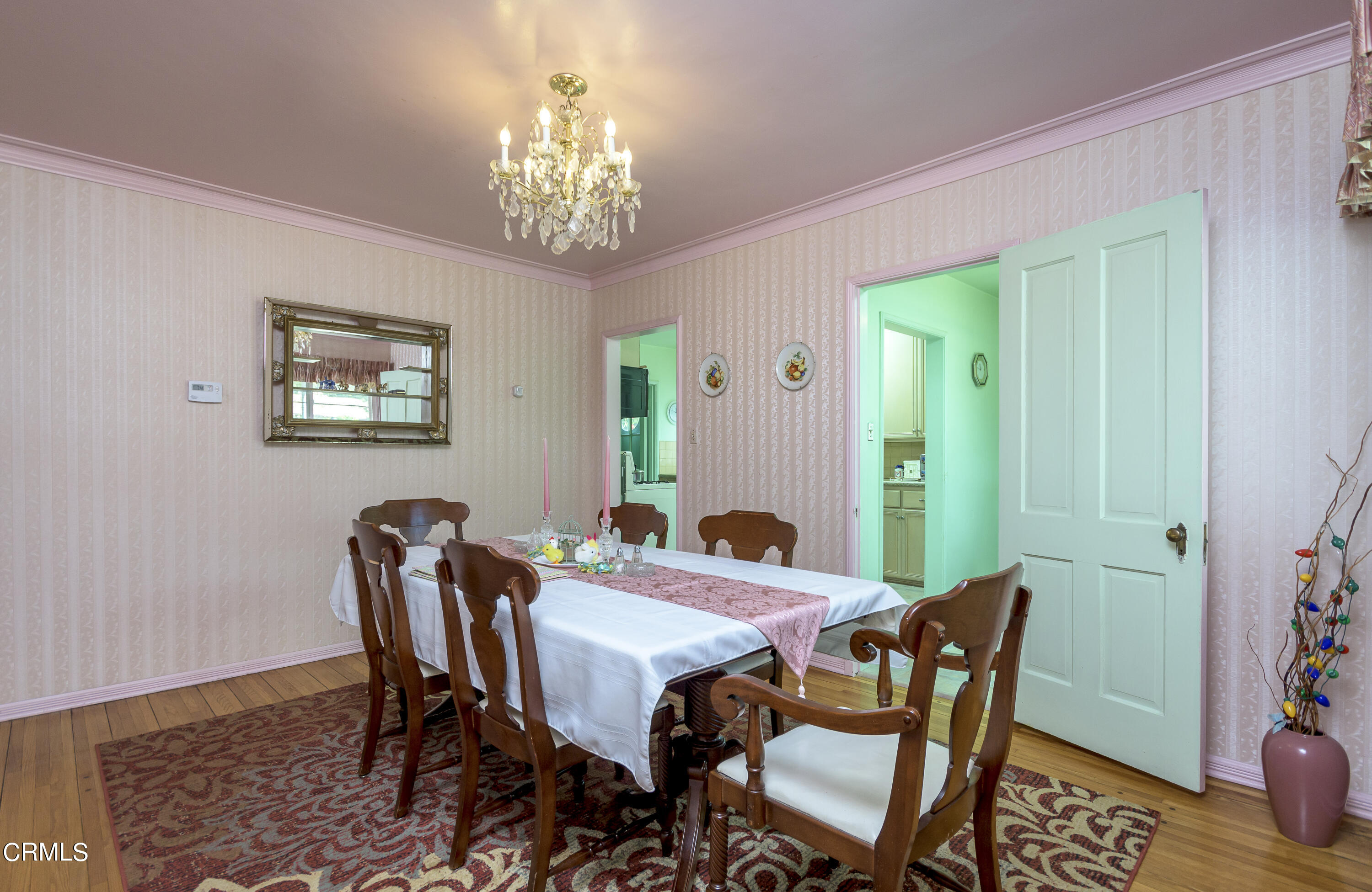 960 Roxbury Drive Pasadena, CA 91104 - Photo 7 of 25 GYP_960 Roxbury Dr_013