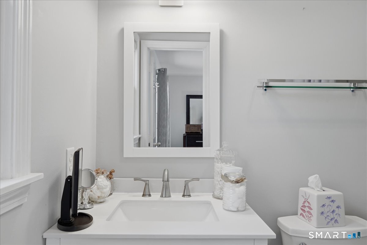 15 Hampshire Road, Unit 15 Madison, CT 06443 - Photo 21 of 35 Primary bathroom